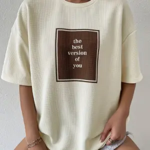 Letter Print Crew Neck Tshirt