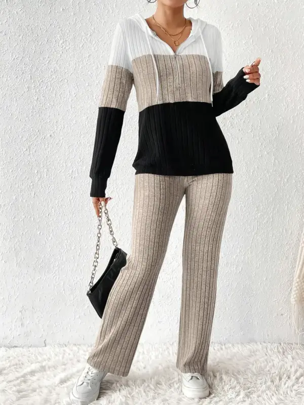 Cozy Sweatshirt And Trousers Combo